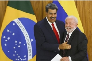 PT APOIOU MADURO QUE AGRADECE COM AMEAÇAS